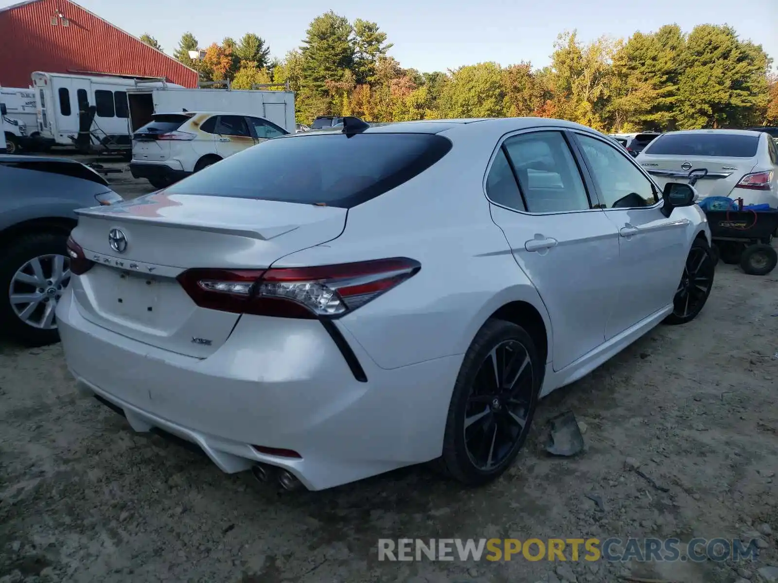 4 Photograph of a damaged car 4T1B61HK3KU680809 TOYOTA CAMRY 2019