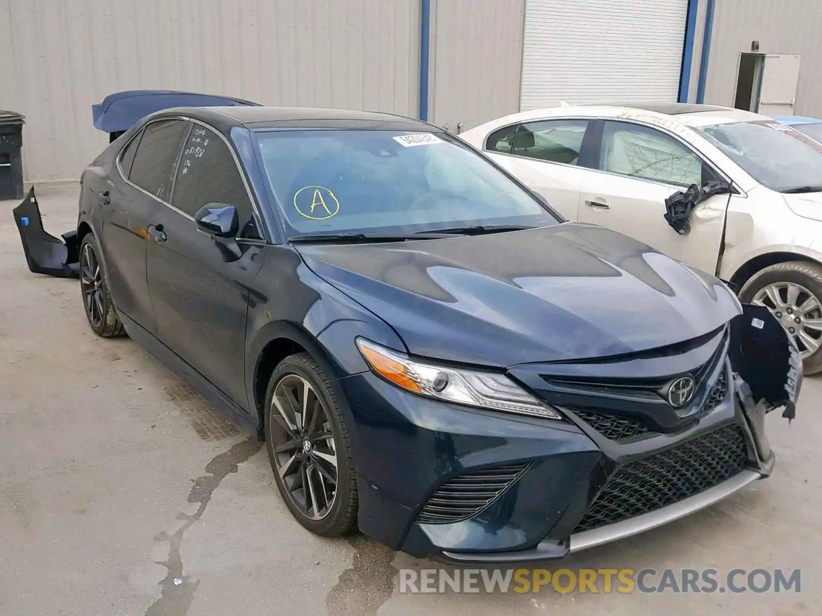 1 Photograph of a damaged car 4T1B61HK3KU687453 TOYOTA CAMRY 2019