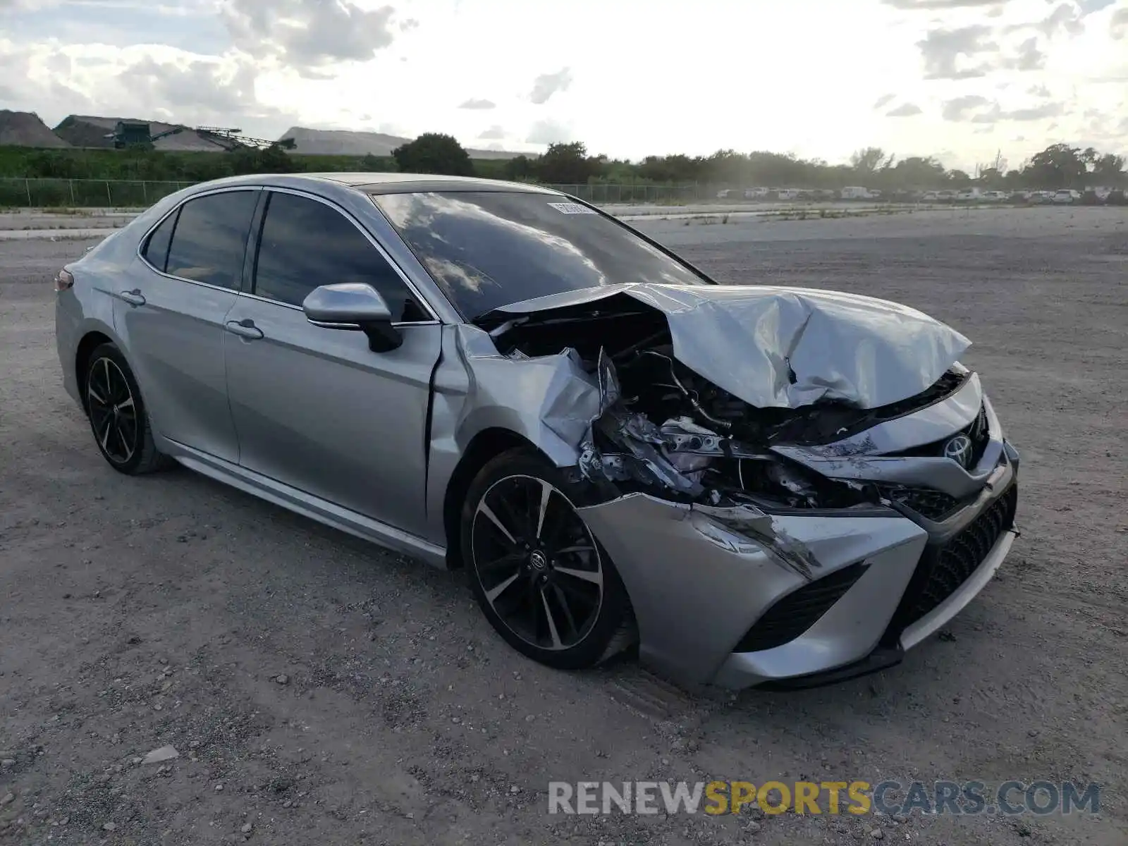 1 Photograph of a damaged car 4T1B61HK3KU692443 TOYOTA CAMRY 2019