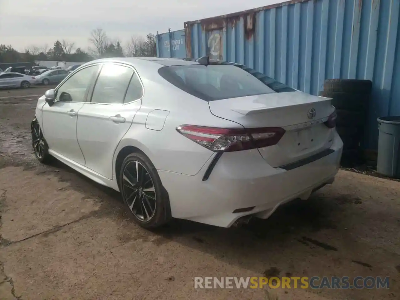 3 Photograph of a damaged car 4T1B61HK3KU695584 TOYOTA CAMRY 2019