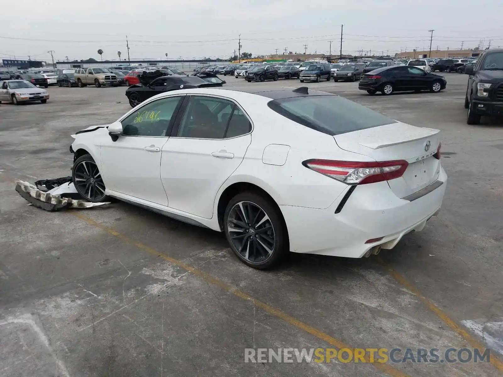 3 Photograph of a damaged car 4T1B61HK3KU731144 TOYOTA CAMRY 2019