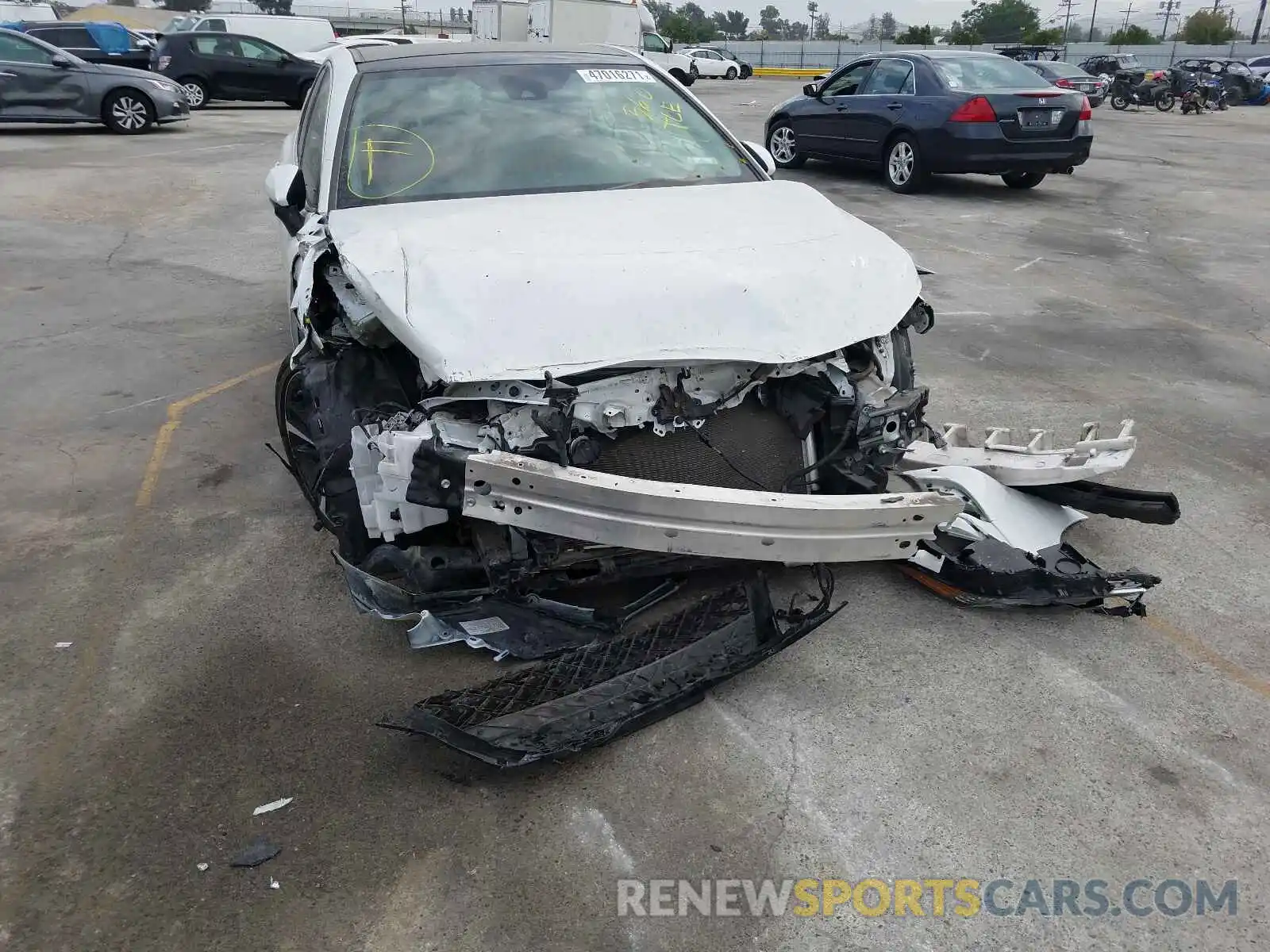 9 Photograph of a damaged car 4T1B61HK3KU731144 TOYOTA CAMRY 2019