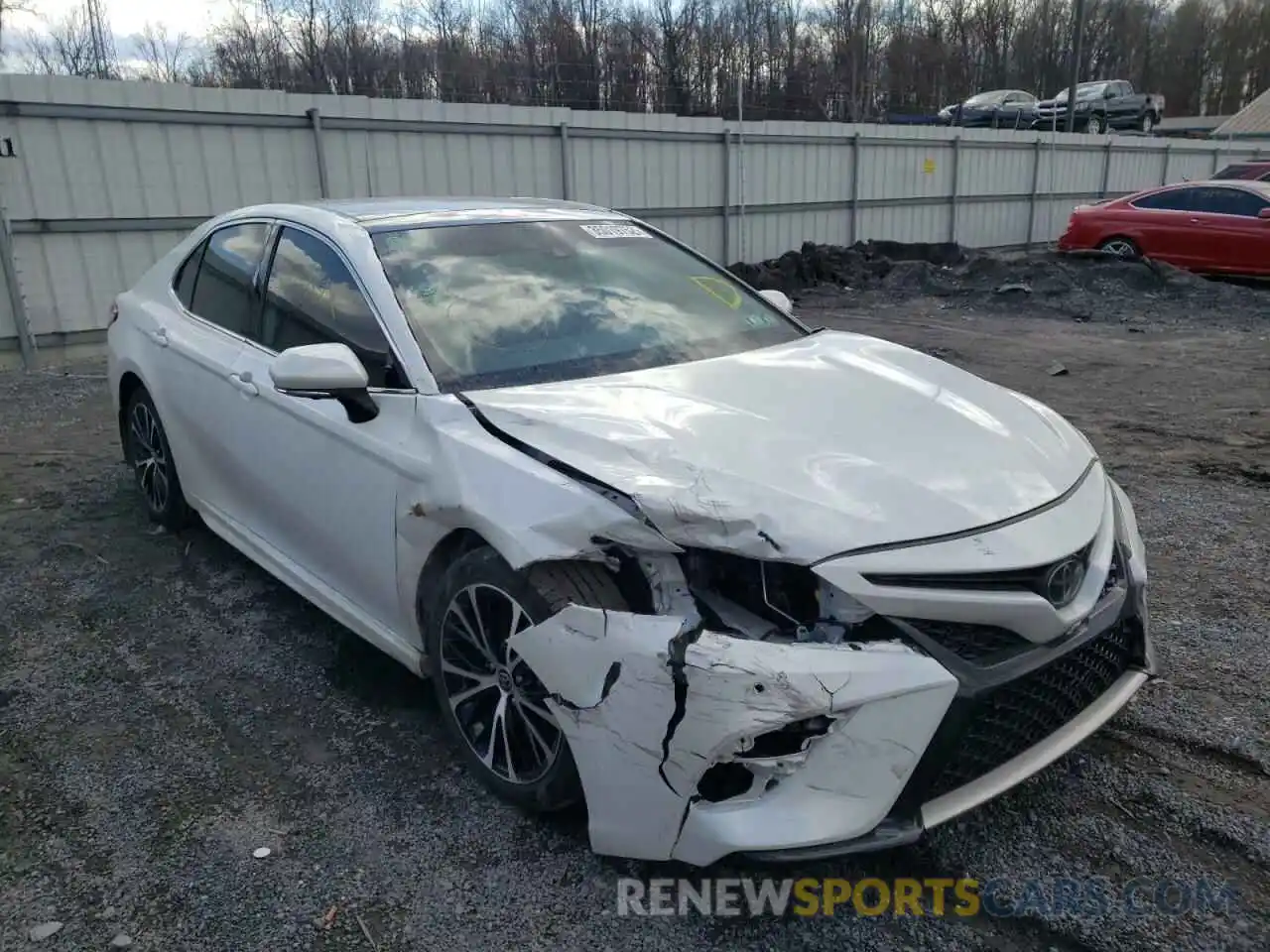 1 Photograph of a damaged car 4T1B61HK3KU735310 TOYOTA CAMRY 2019