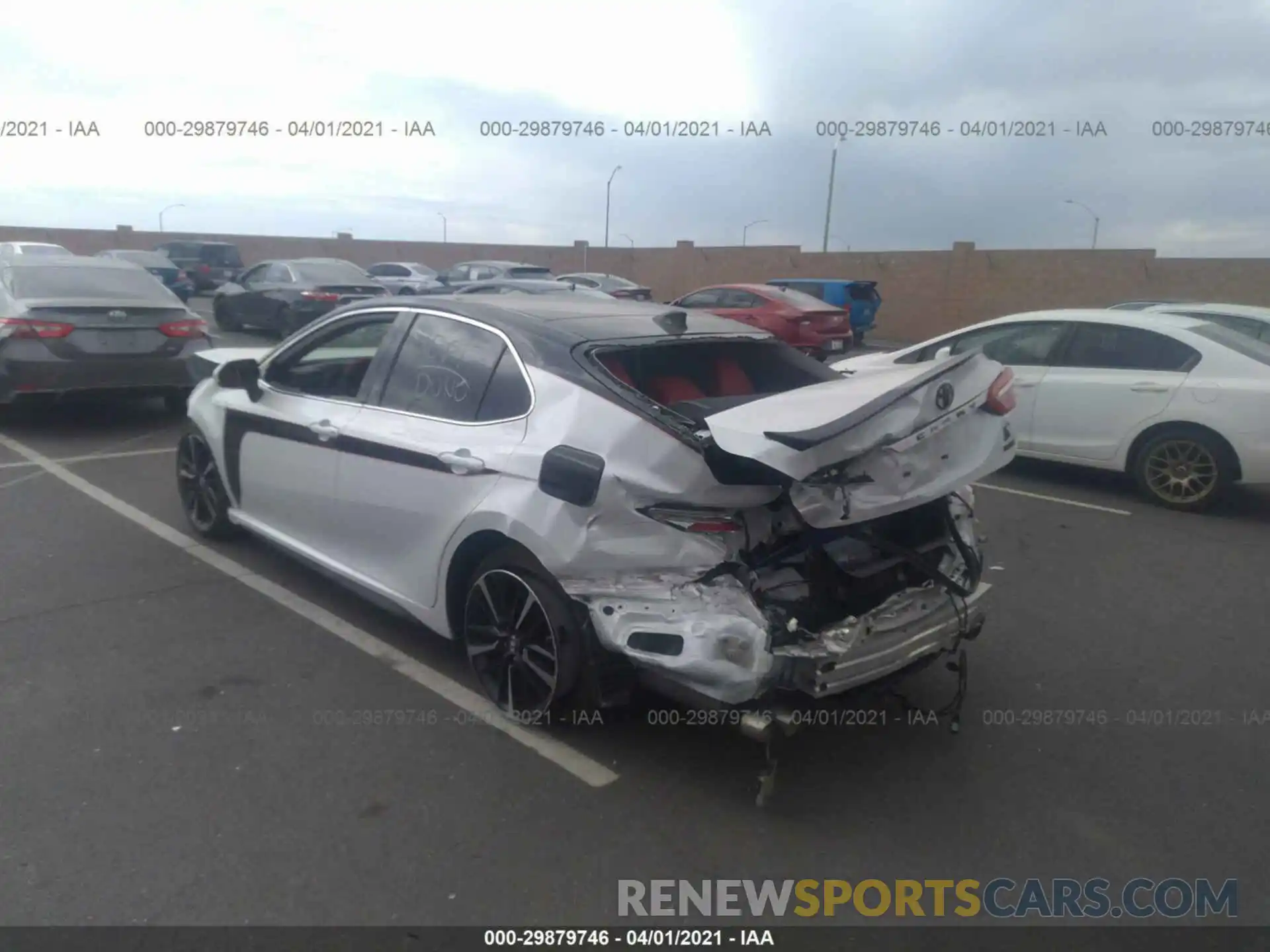 3 Photograph of a damaged car 4T1B61HK3KU746016 TOYOTA CAMRY 2019