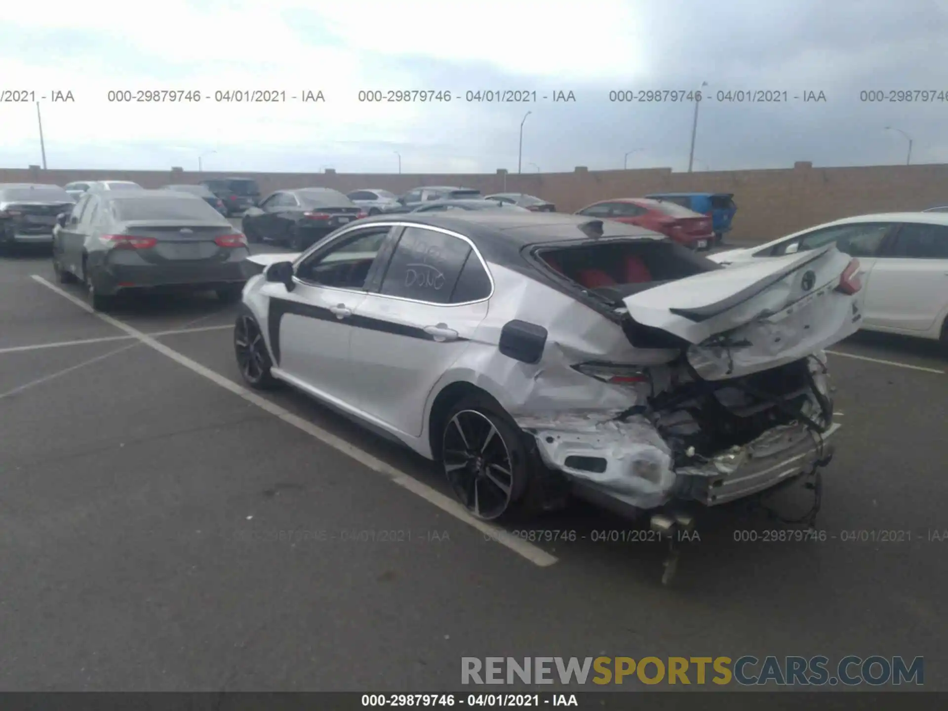 6 Photograph of a damaged car 4T1B61HK3KU746016 TOYOTA CAMRY 2019