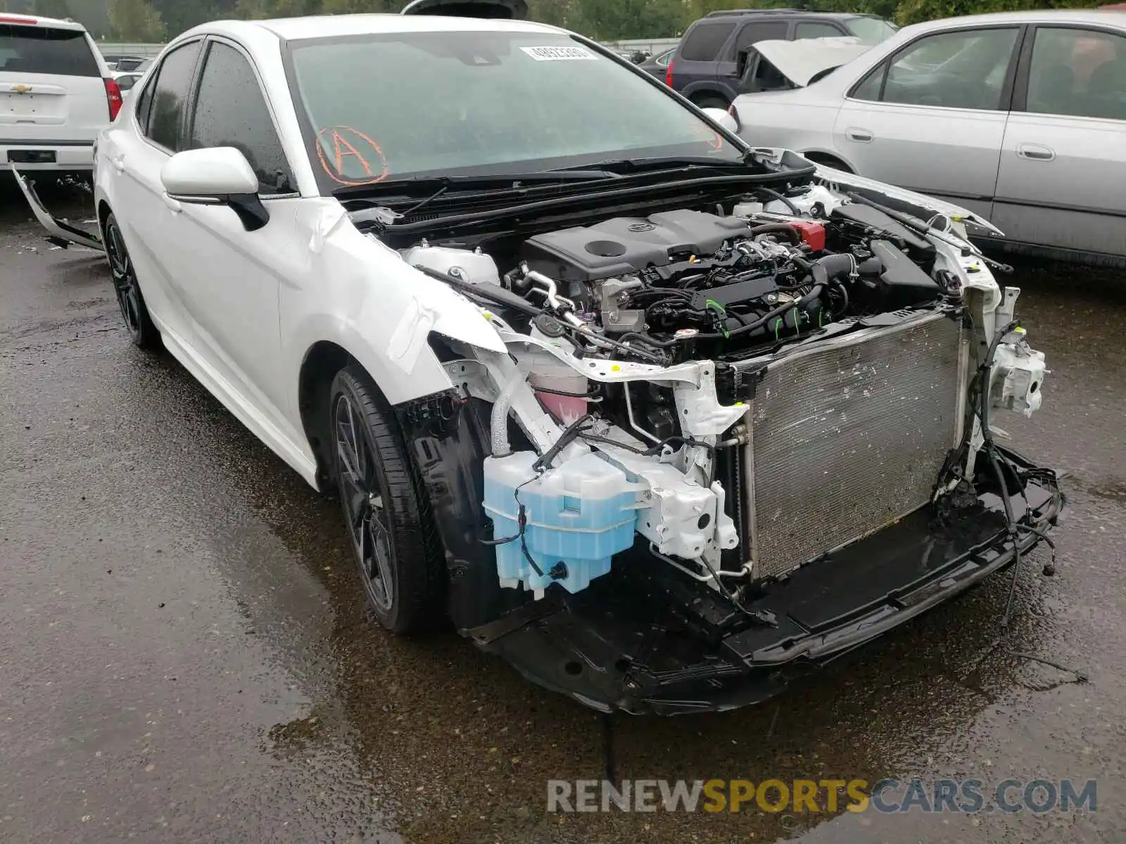 1 Photograph of a damaged car 4T1B61HK3KU747621 TOYOTA CAMRY 2019