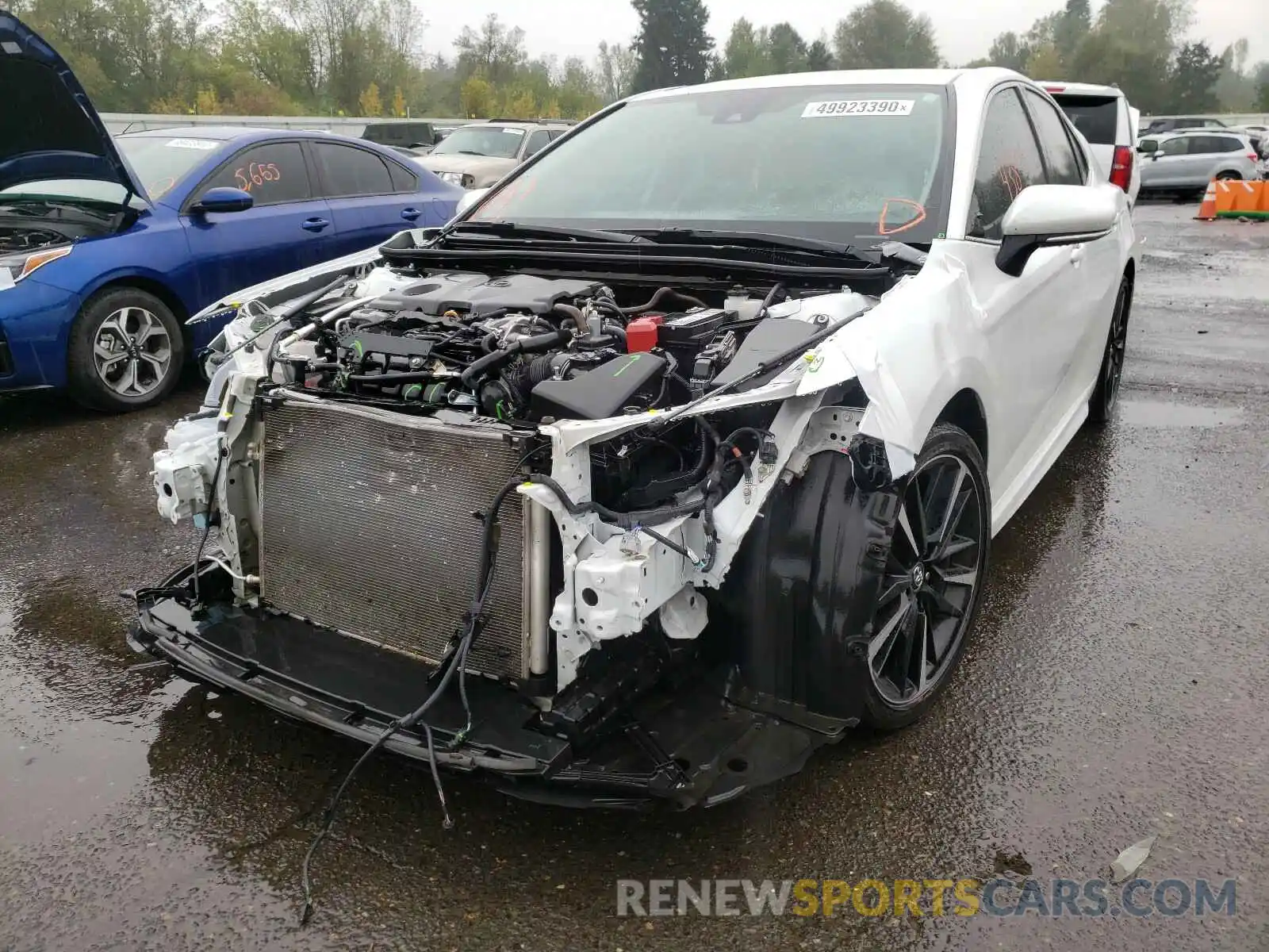 2 Photograph of a damaged car 4T1B61HK3KU747621 TOYOTA CAMRY 2019