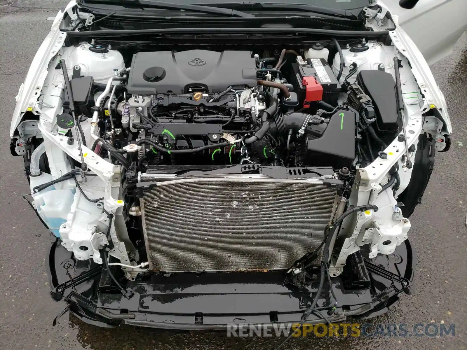 7 Photograph of a damaged car 4T1B61HK3KU747621 TOYOTA CAMRY 2019