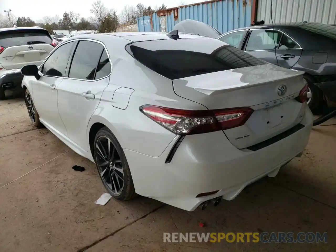 3 Photograph of a damaged car 4T1B61HK3KU750163 TOYOTA CAMRY 2019