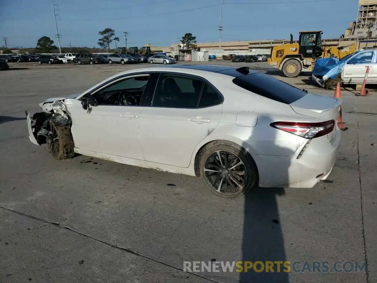 2 Photograph of a damaged car 4T1B61HK3KU752351 TOYOTA CAMRY 2019