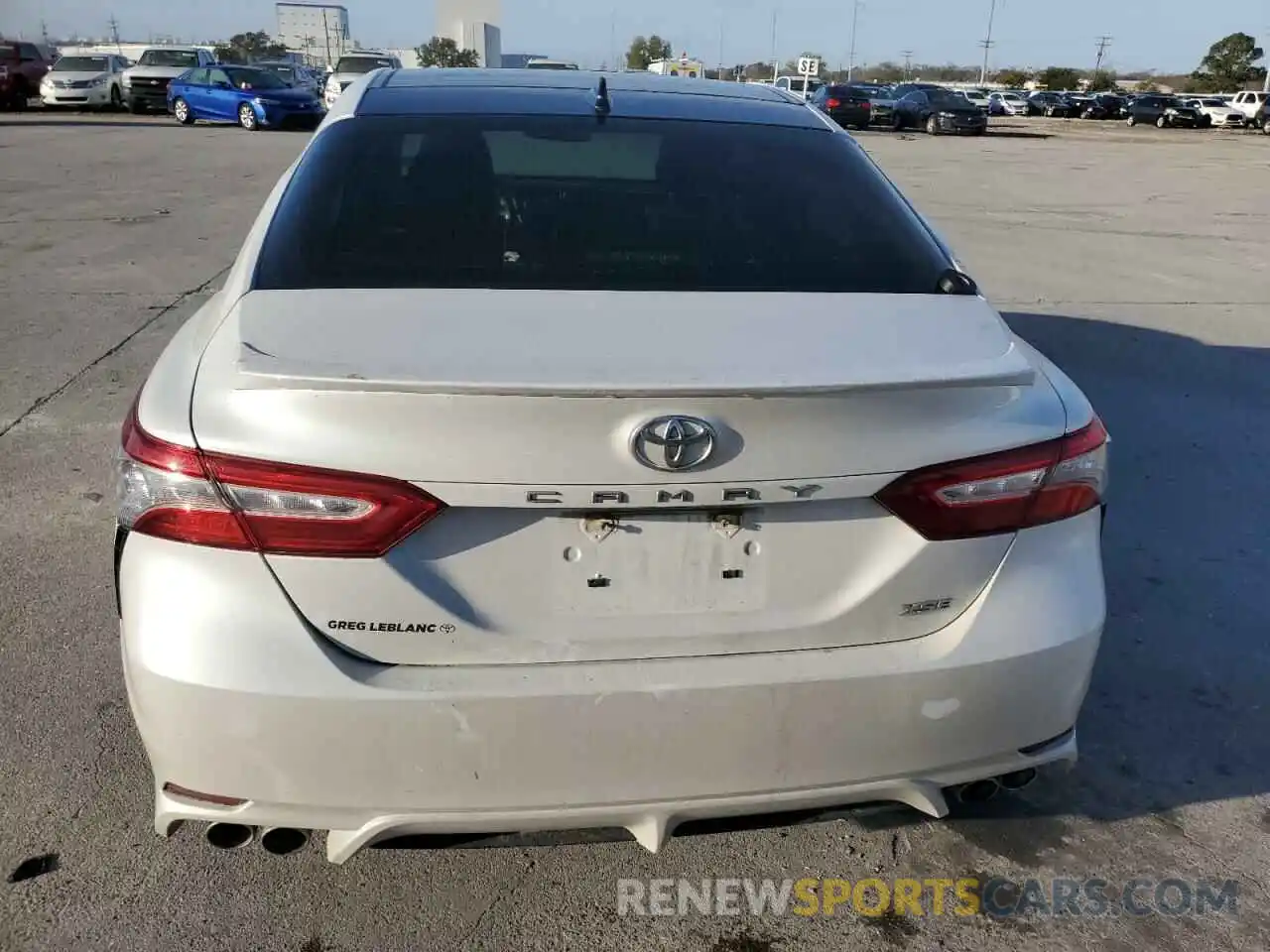 6 Photograph of a damaged car 4T1B61HK3KU752351 TOYOTA CAMRY 2019