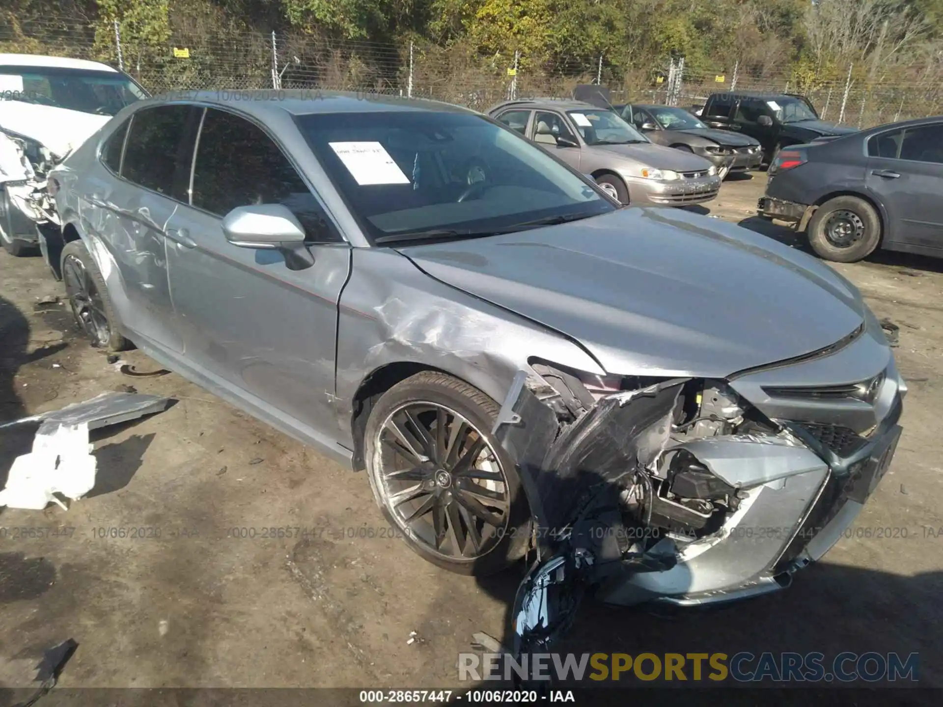 1 Photograph of a damaged car 4T1B61HK3KU757453 TOYOTA CAMRY 2019