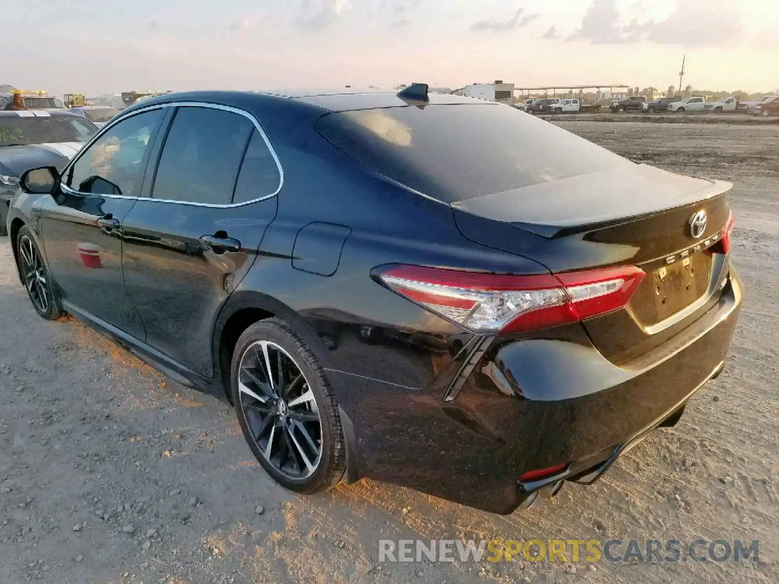 3 Photograph of a damaged car 4T1B61HK3KU757520 TOYOTA CAMRY 2019