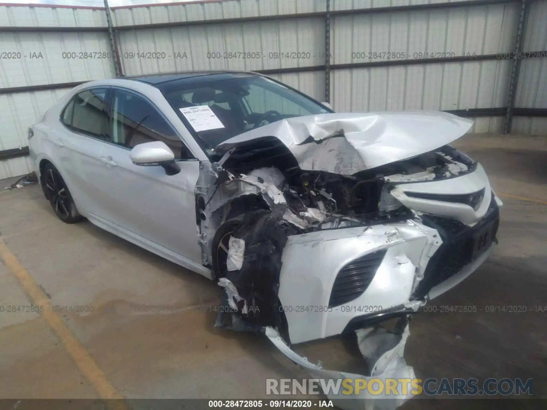 1 Photograph of a damaged car 4T1B61HK3KU759588 TOYOTA CAMRY 2019