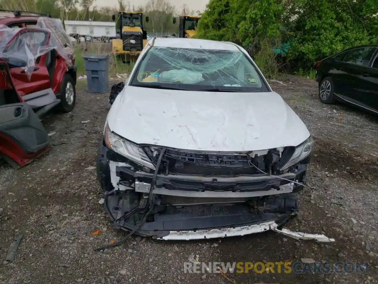 9 Photograph of a damaged car 4T1B61HK3KU765780 TOYOTA CAMRY 2019