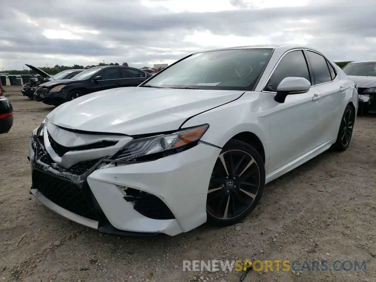 2 Photograph of a damaged car 4T1B61HK3KU776259 TOYOTA CAMRY 2019