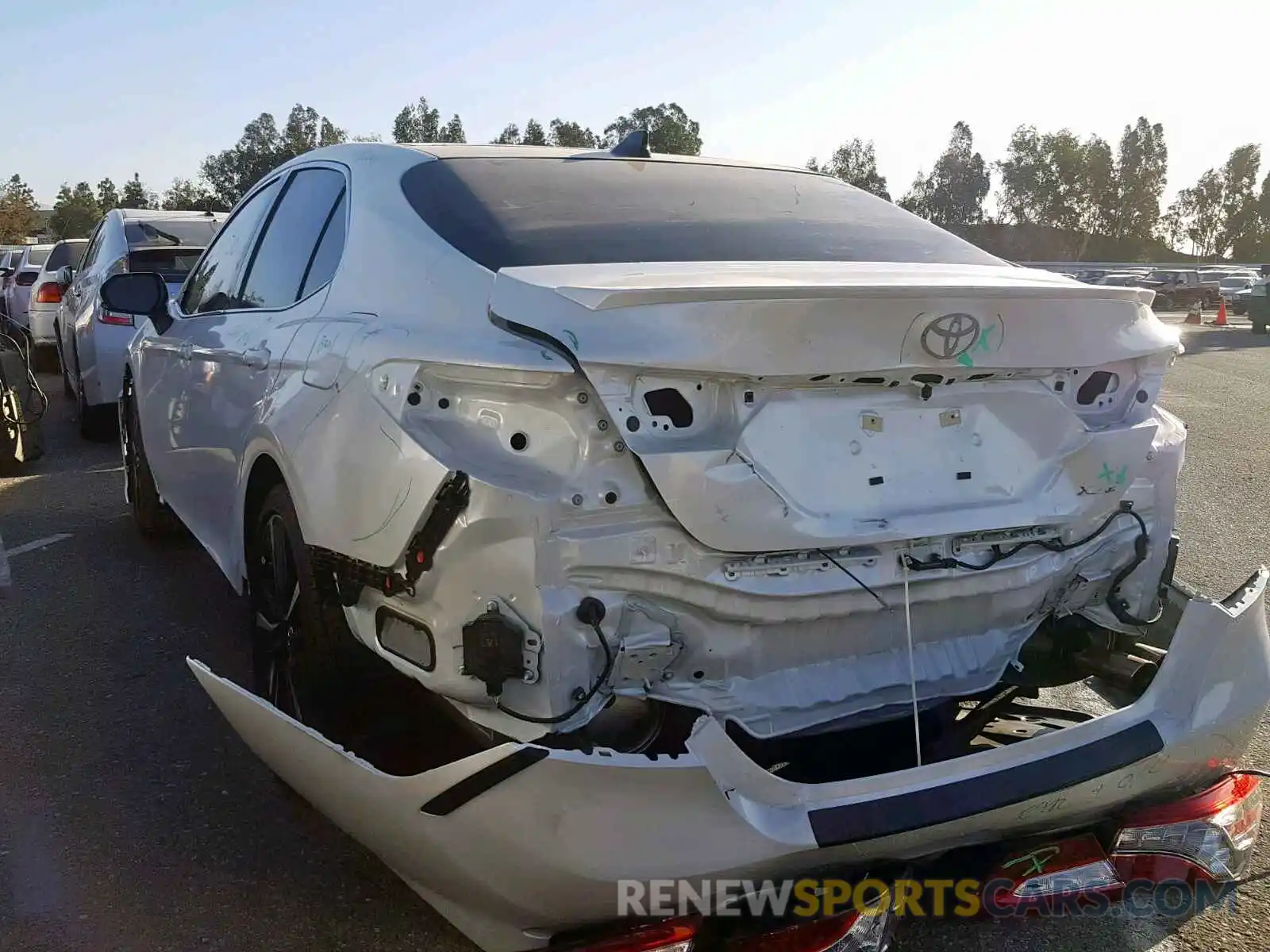 3 Photograph of a damaged car 4T1B61HK3KU788847 TOYOTA CAMRY 2019