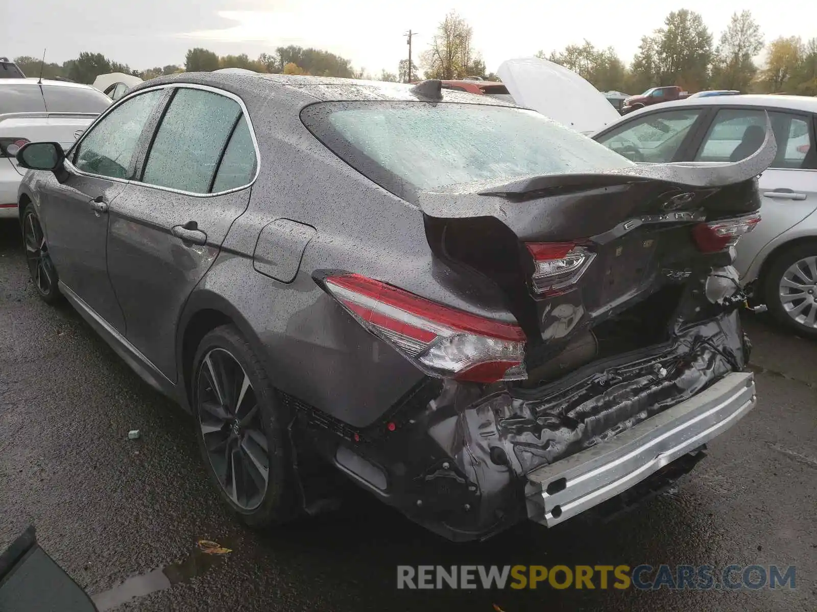 3 Photograph of a damaged car 4T1B61HK3KU797662 TOYOTA CAMRY 2019