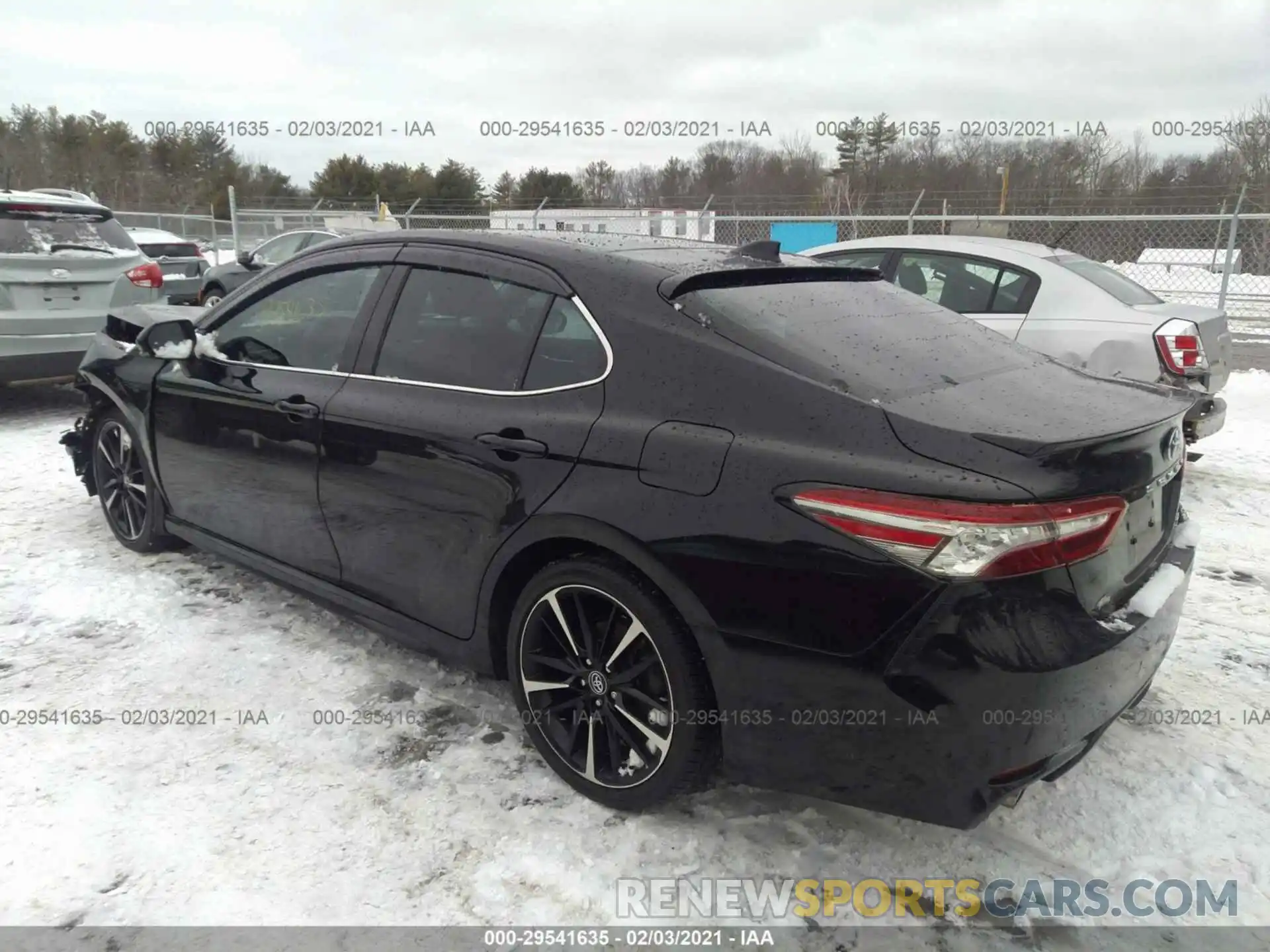 3 Photograph of a damaged car 4T1B61HK3KU807509 TOYOTA CAMRY 2019