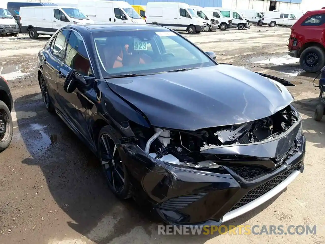 1 Photograph of a damaged car 4T1B61HK3KU810457 TOYOTA CAMRY 2019