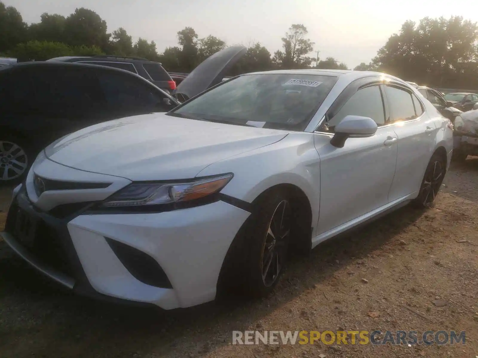 2 Photograph of a damaged car 4T1B61HK3KU812094 TOYOTA CAMRY 2019