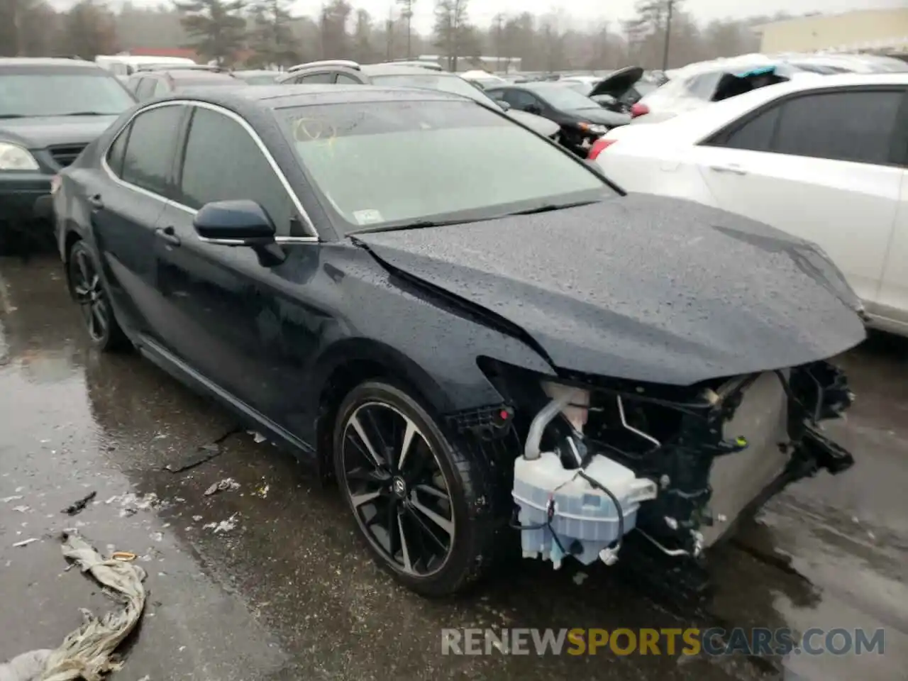 1 Photograph of a damaged car 4T1B61HK3KU812550 TOYOTA CAMRY 2019