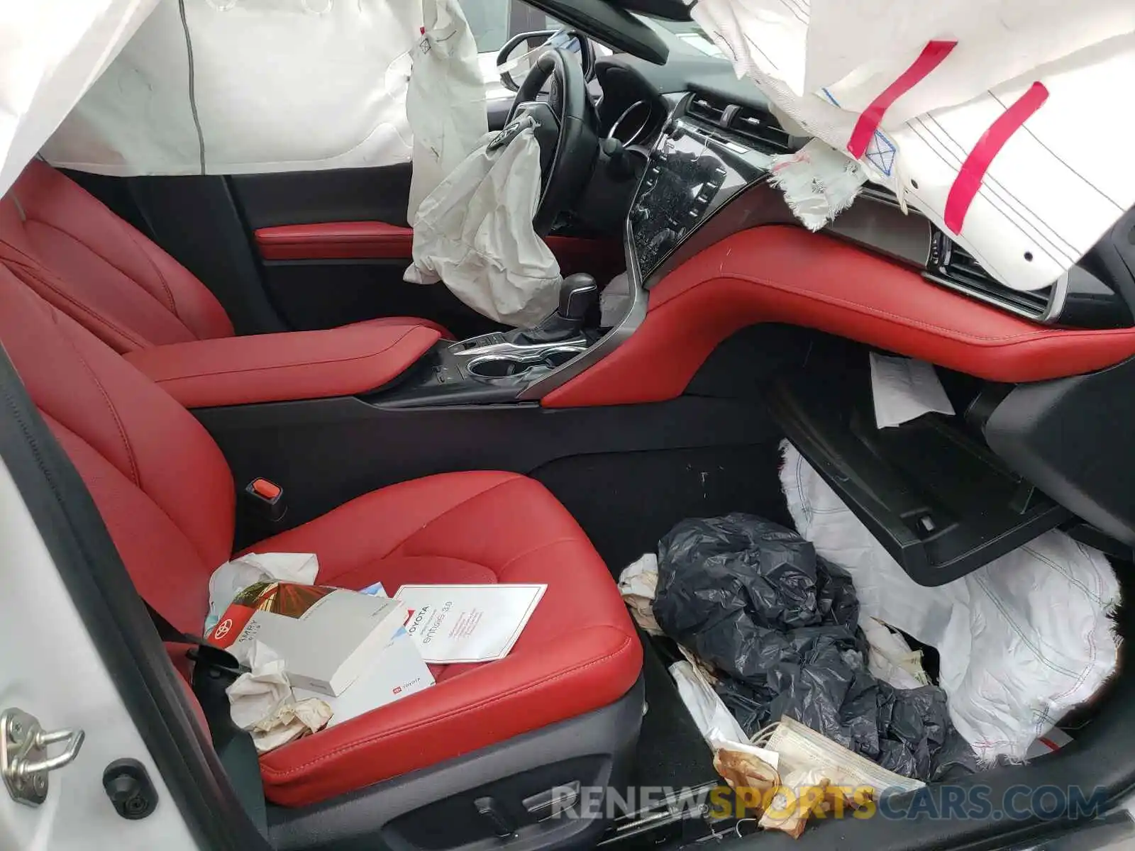 5 Photograph of a damaged car 4T1B61HK3KU821930 TOYOTA CAMRY 2019