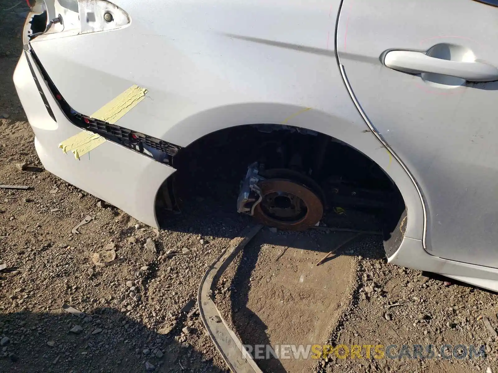 9 Photograph of a damaged car 4T1B61HK3KU822544 TOYOTA CAMRY 2019