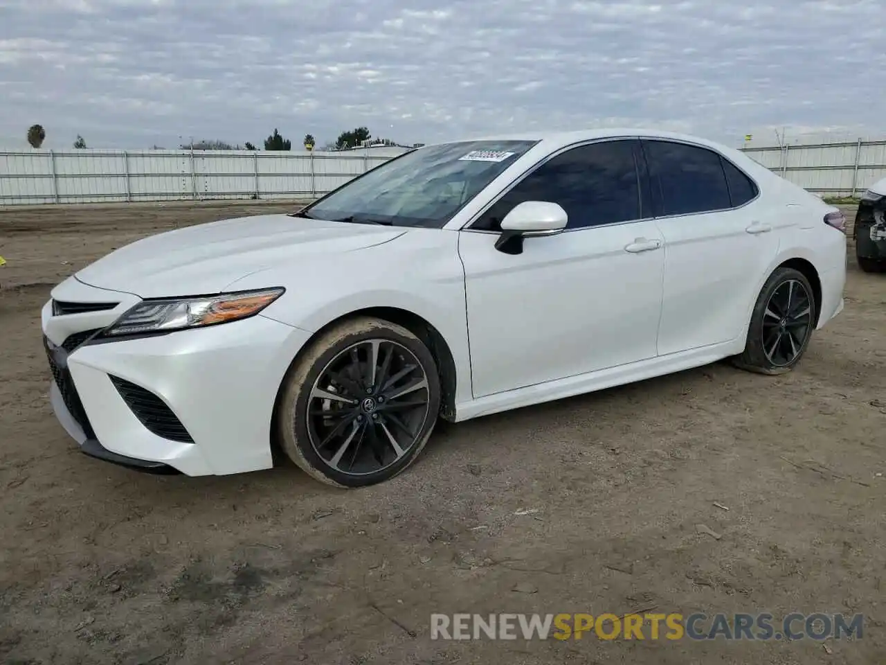 1 Photograph of a damaged car 4T1B61HK3KU831096 TOYOTA CAMRY 2019