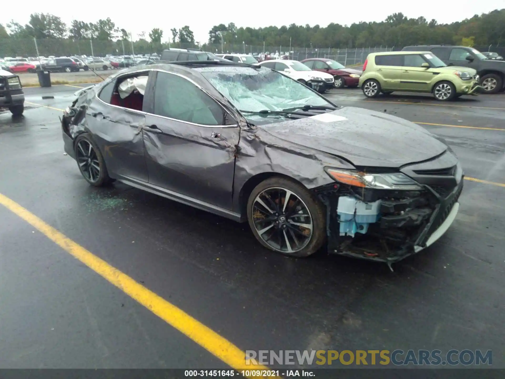 1 Photograph of a damaged car 4T1B61HK3KU838887 TOYOTA CAMRY 2019