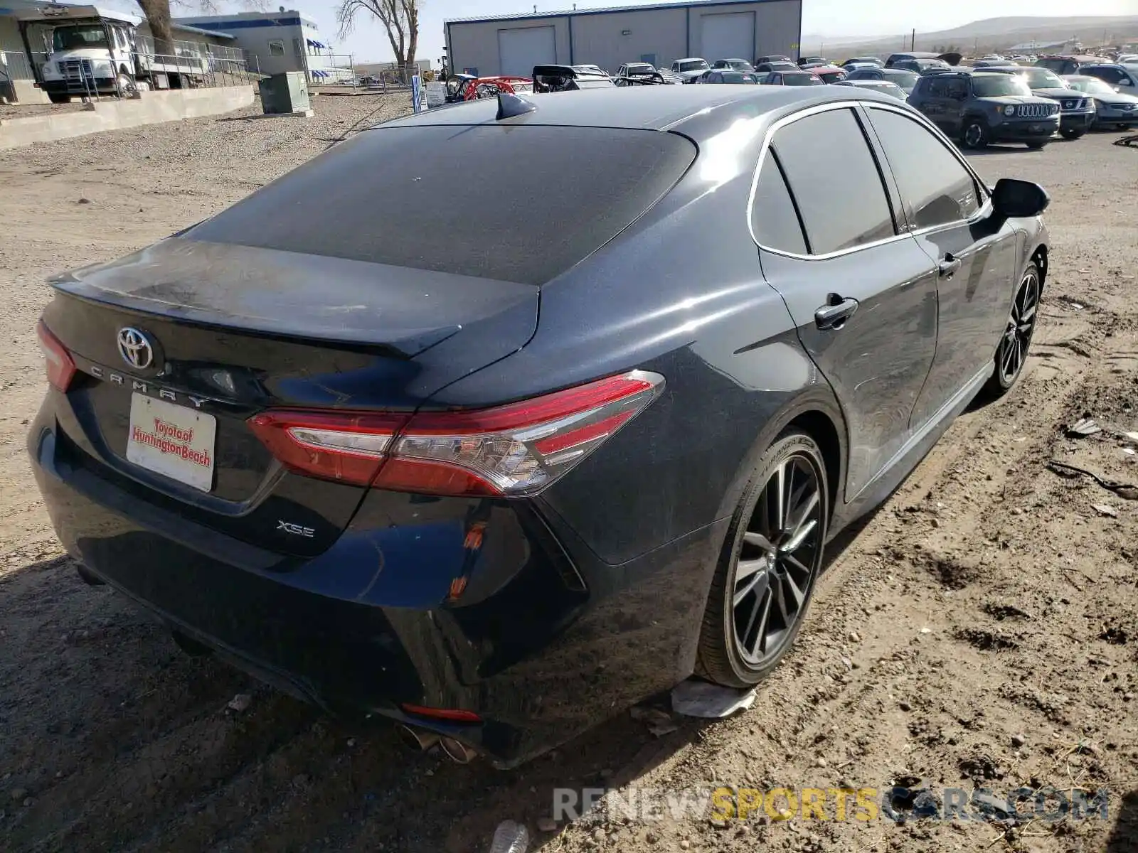 4 Photograph of a damaged car 4T1B61HK3KU849985 TOYOTA CAMRY 2019