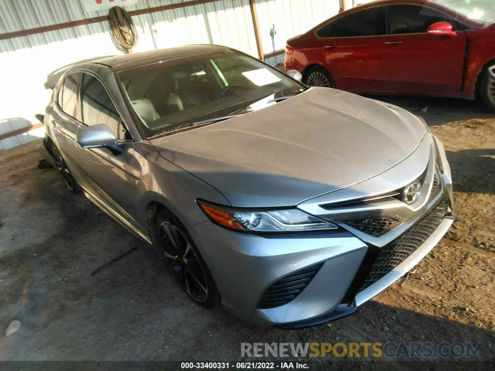 1 Photograph of a damaged car 4T1B61HK4KU163762 TOYOTA CAMRY 2019