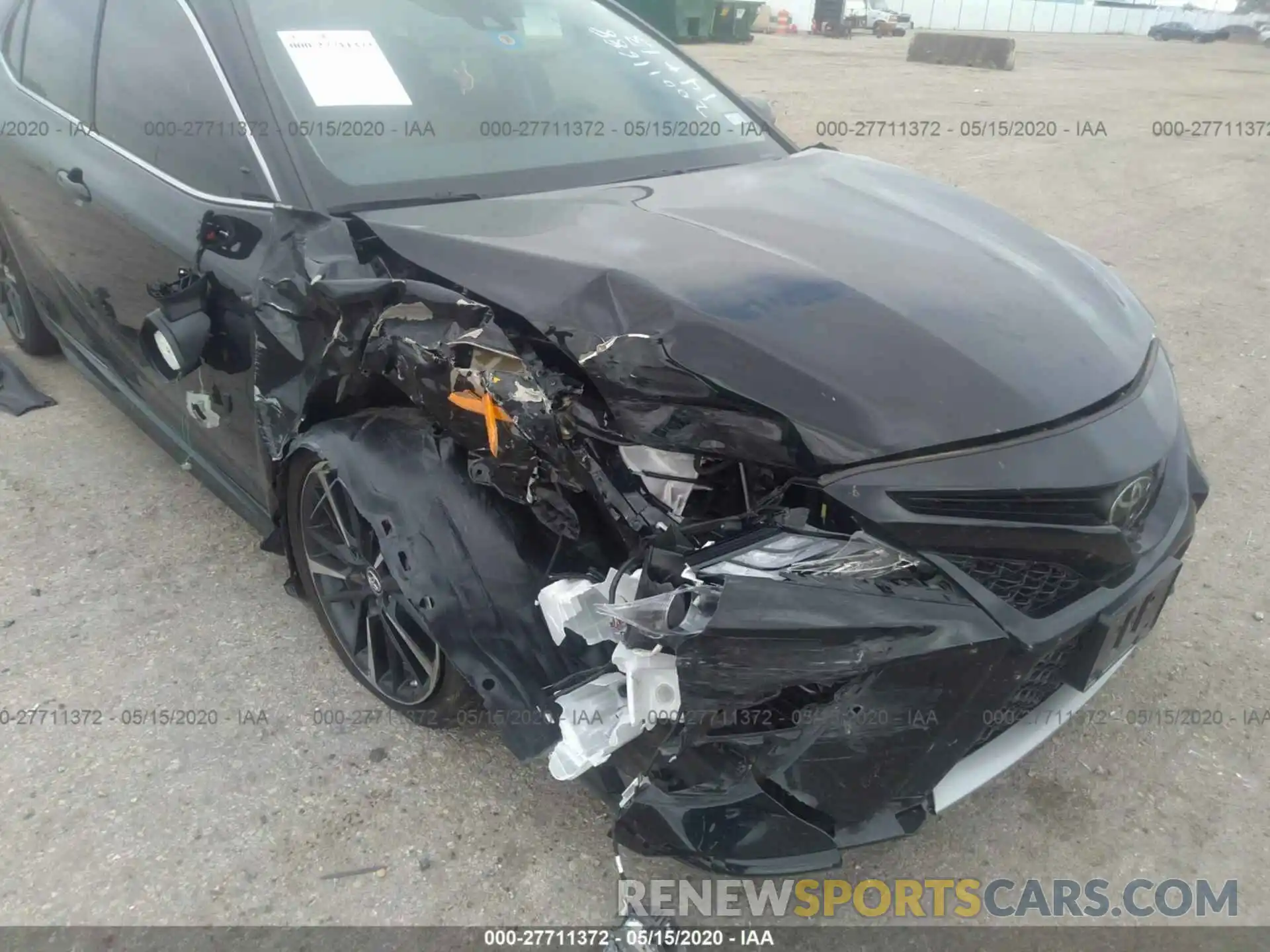 6 Photograph of a damaged car 4T1B61HK4KU164572 TOYOTA CAMRY 2019