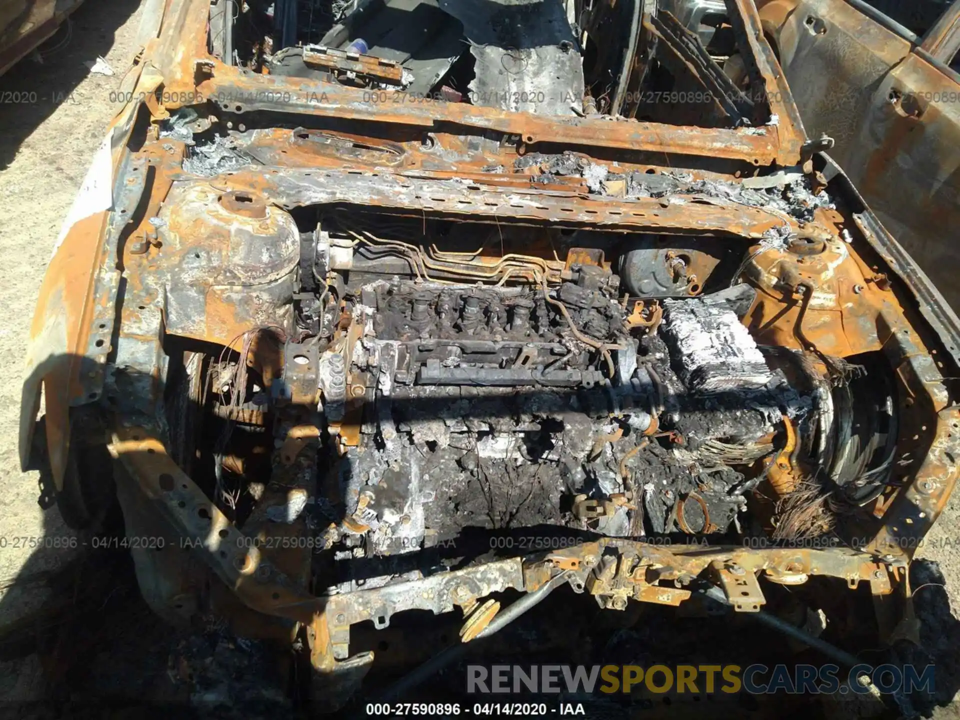 10 Photograph of a damaged car 4T1B61HK4KU166970 TOYOTA CAMRY 2019