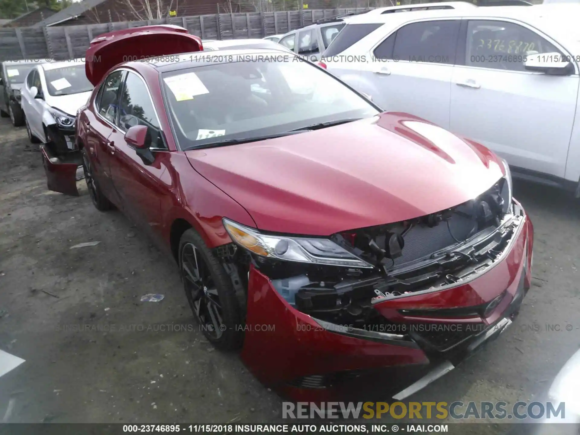 1 Photograph of a damaged car 4T1B61HK4KU172512 TOYOTA CAMRY 2019