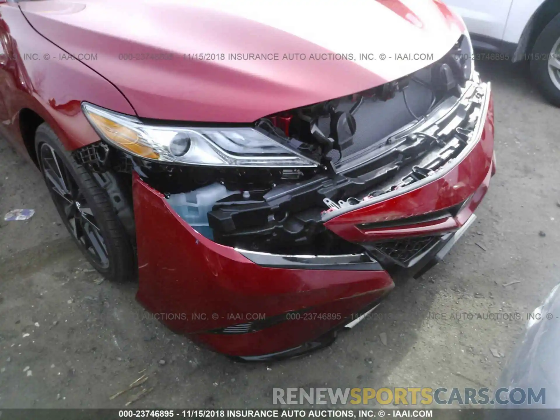 6 Photograph of a damaged car 4T1B61HK4KU172512 TOYOTA CAMRY 2019