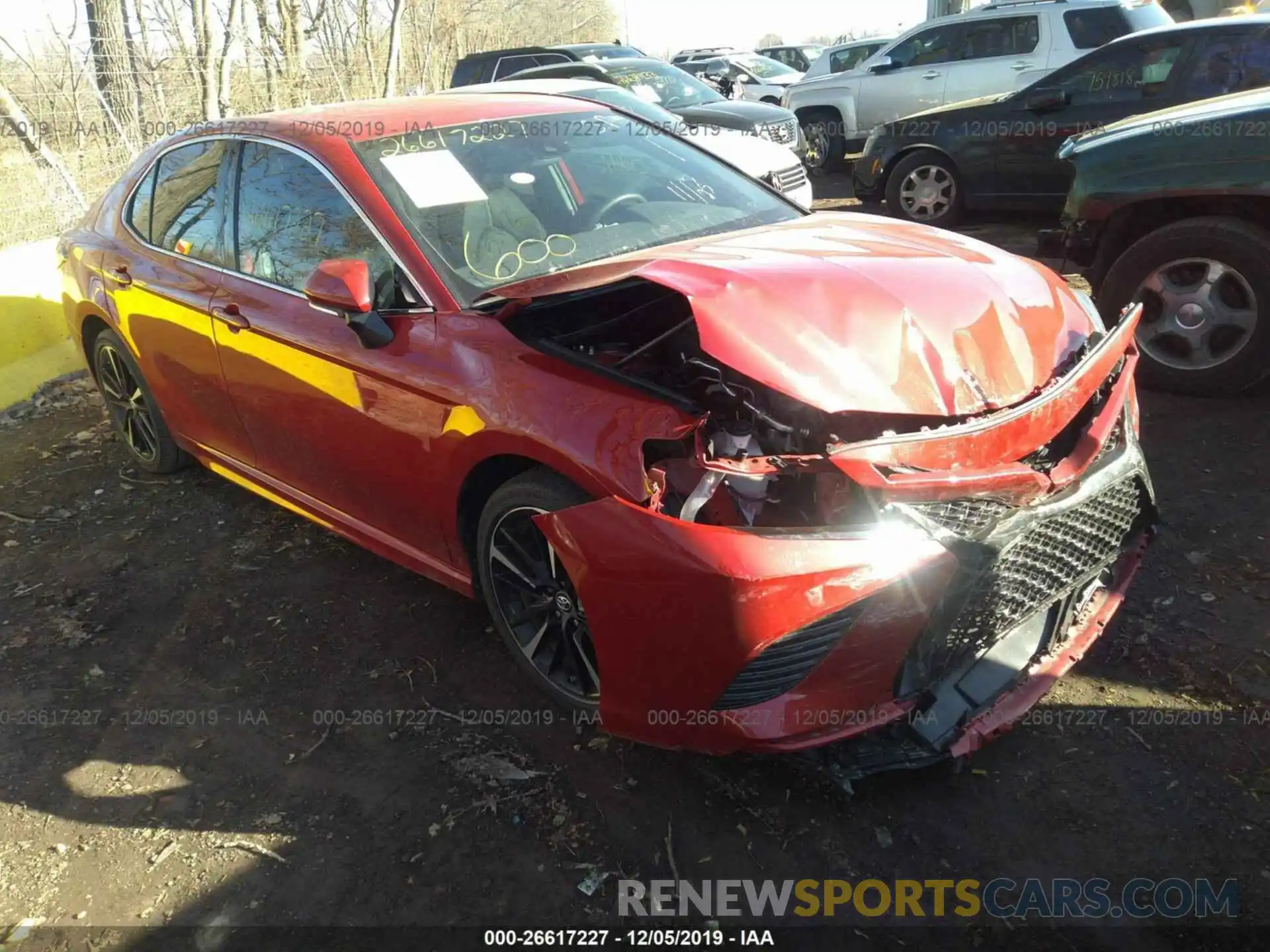 1 Photograph of a damaged car 4T1B61HK4KU195837 TOYOTA CAMRY 2019