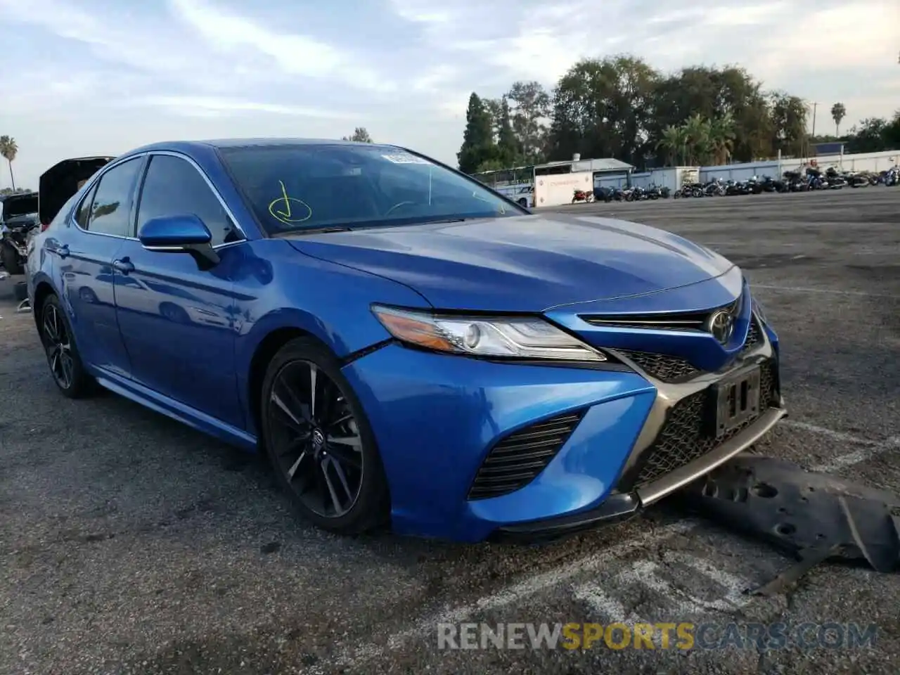 1 Photograph of a damaged car 4T1B61HK4KU204276 TOYOTA CAMRY 2019