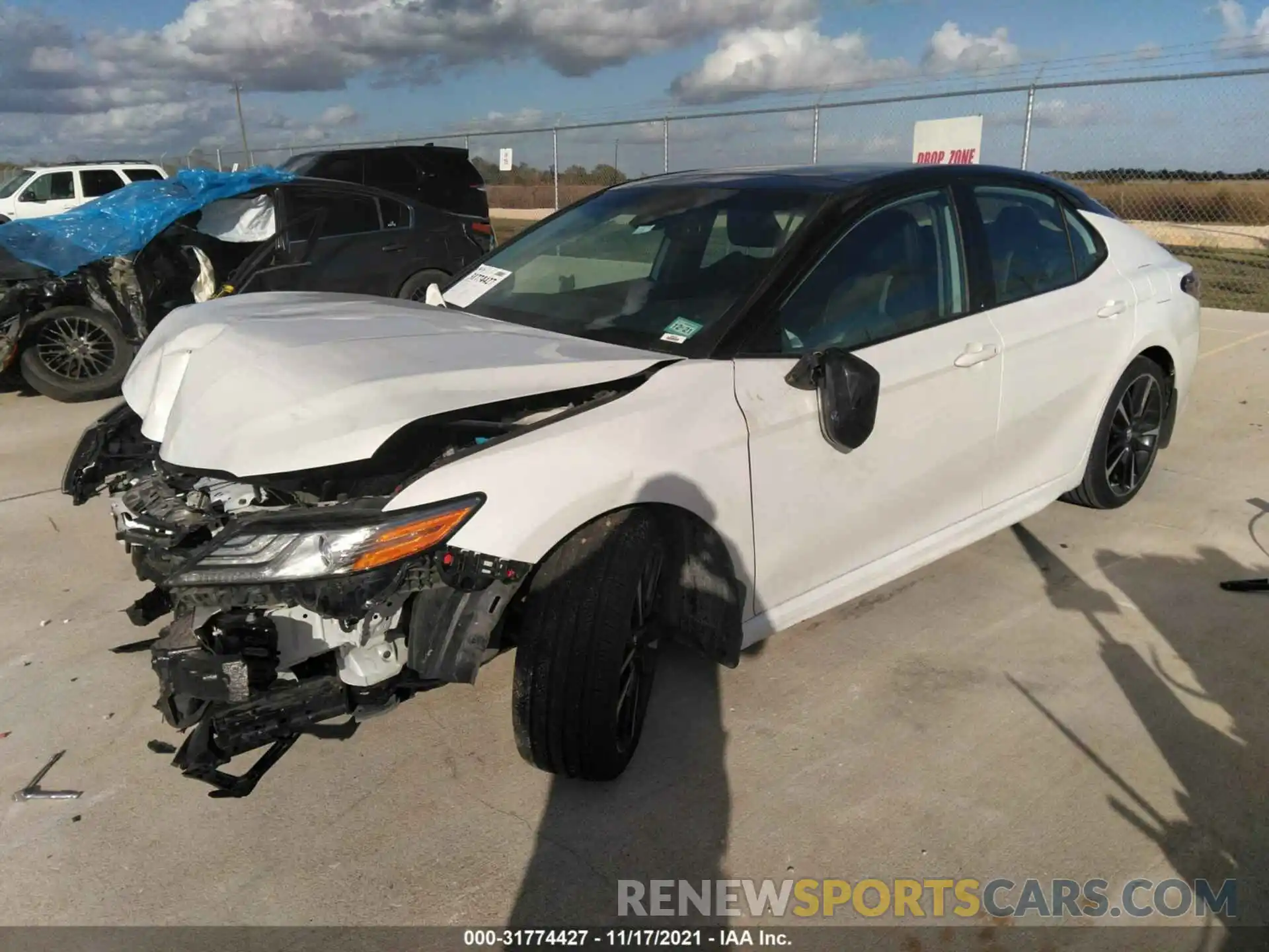 2 Photograph of a damaged car 4T1B61HK4KU204312 TOYOTA CAMRY 2019