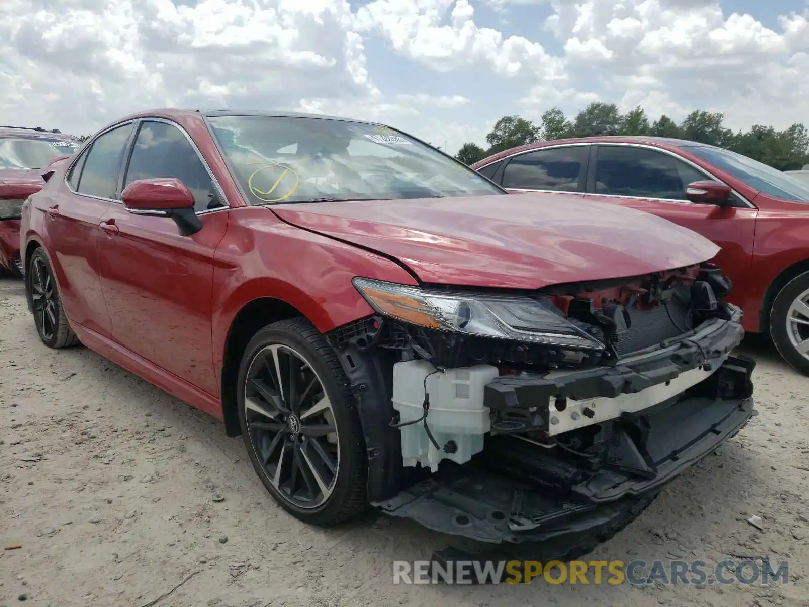 1 Photograph of a damaged car 4T1B61HK4KU205993 TOYOTA CAMRY 2019