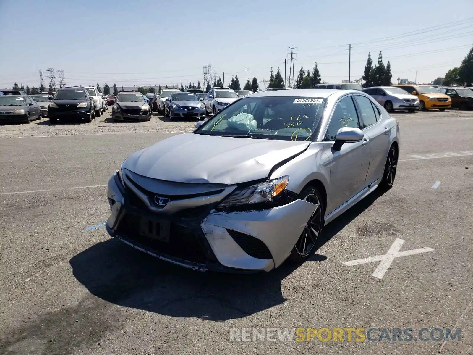 2 Photograph of a damaged car 4T1B61HK4KU206822 TOYOTA CAMRY 2019