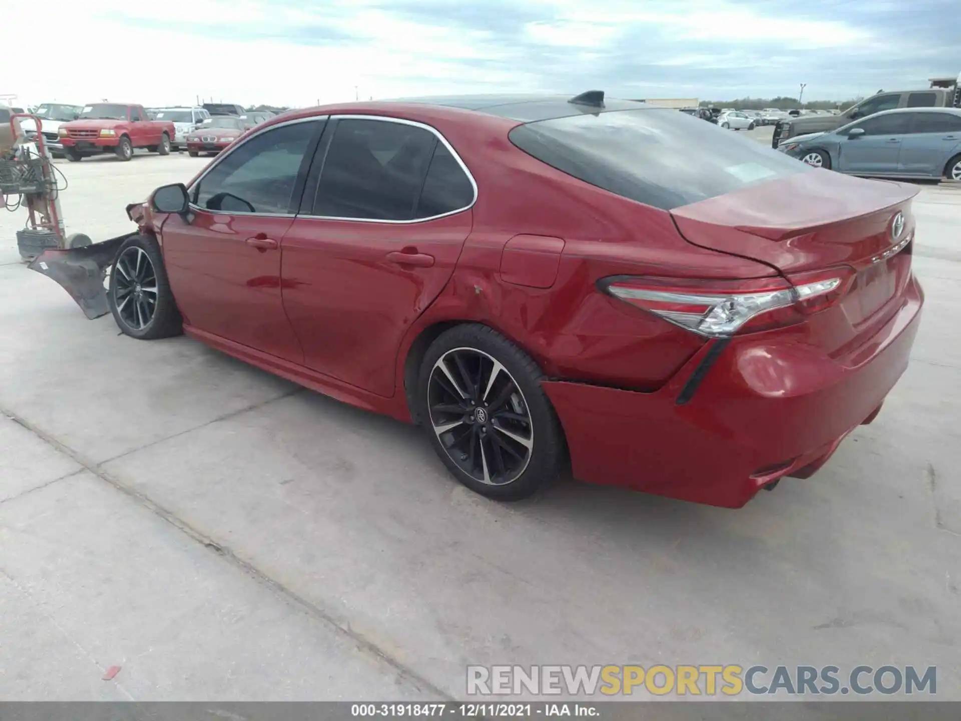 3 Photograph of a damaged car 4T1B61HK4KU213530 TOYOTA CAMRY 2019