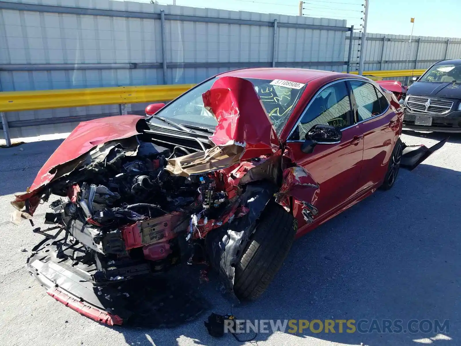 2 Photograph of a damaged car 4T1B61HK4KU221661 TOYOTA CAMRY 2019