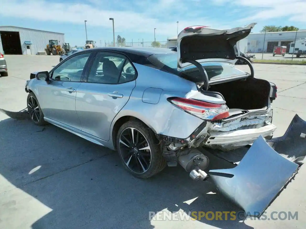 3 Photograph of a damaged car 4T1B61HK4KU225757 TOYOTA CAMRY 2019