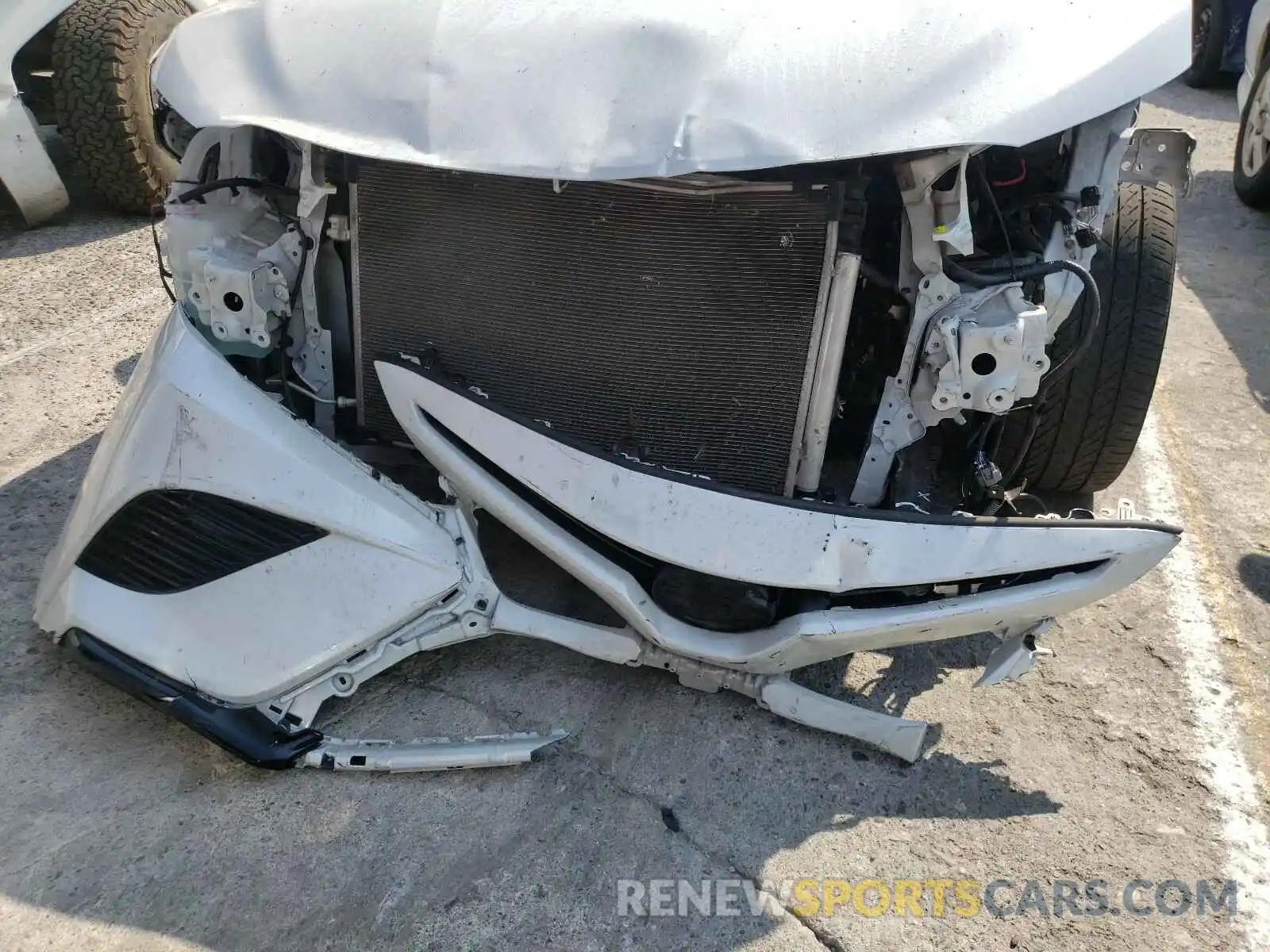 9 Photograph of a damaged car 4T1B61HK4KU227282 TOYOTA CAMRY 2019