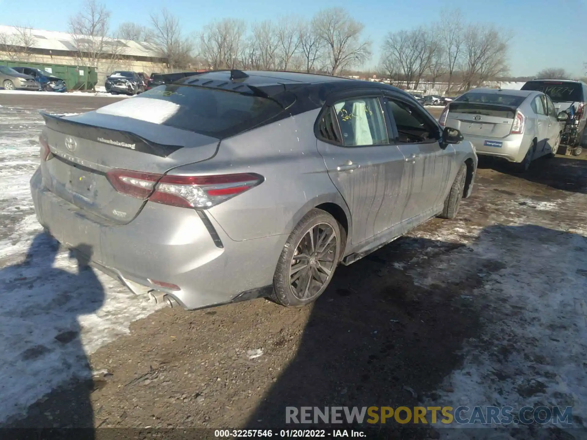 4 Photograph of a damaged car 4T1B61HK4KU227766 TOYOTA CAMRY 2019