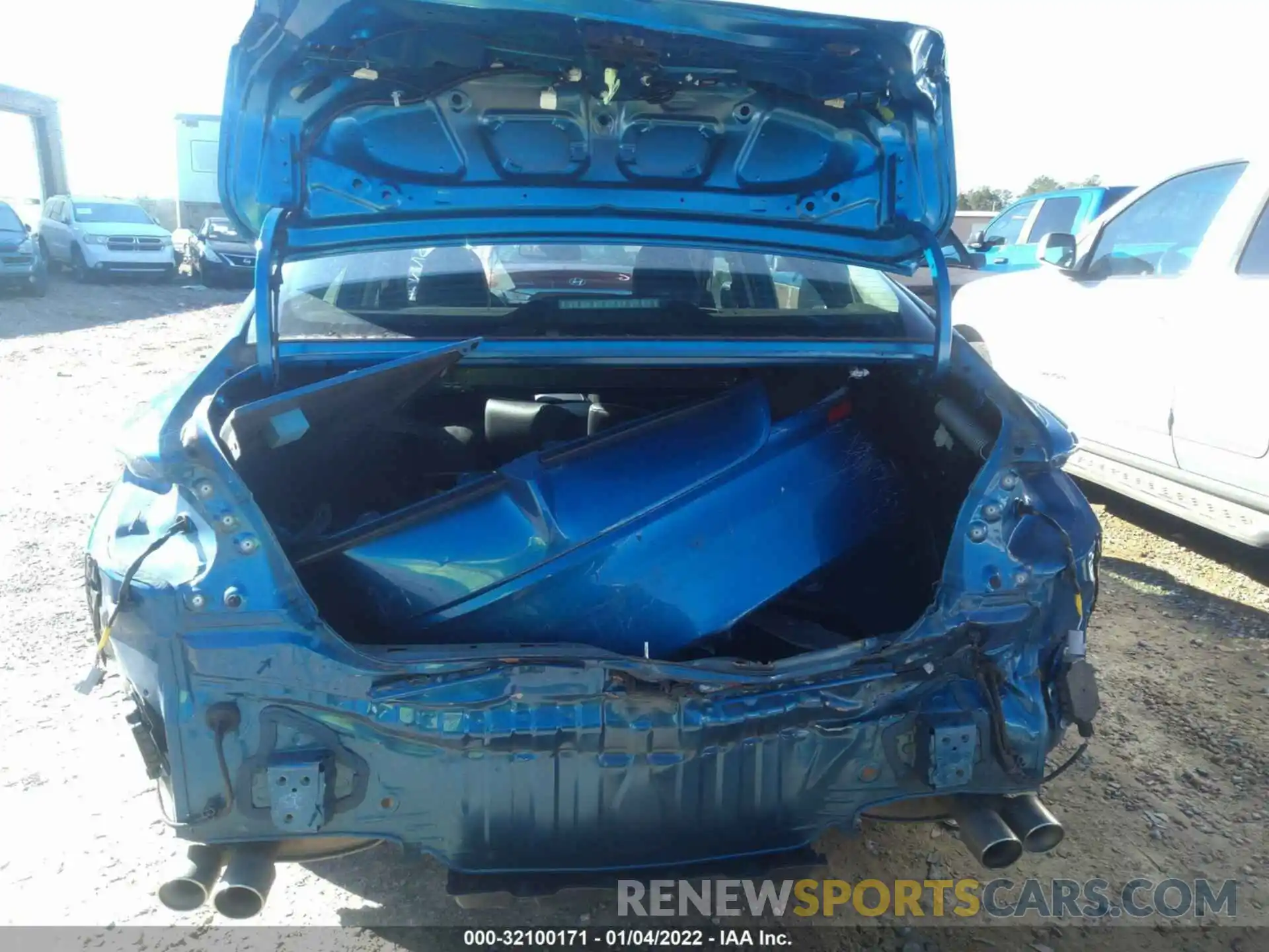 6 Photograph of a damaged car 4T1B61HK4KU233647 TOYOTA CAMRY 2019