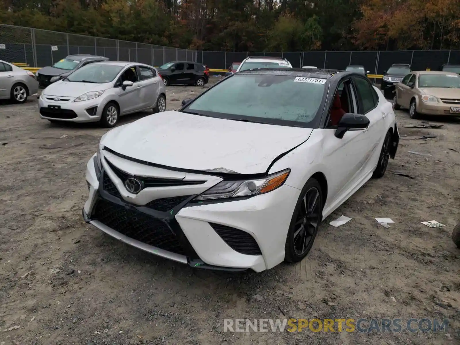 2 Photograph of a damaged car 4T1B61HK4KU253137 TOYOTA CAMRY 2019