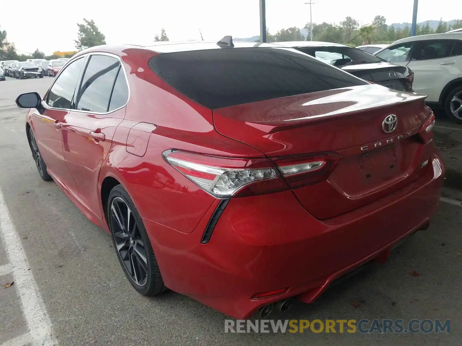 3 Photograph of a damaged car 4T1B61HK4KU257916 TOYOTA CAMRY 2019