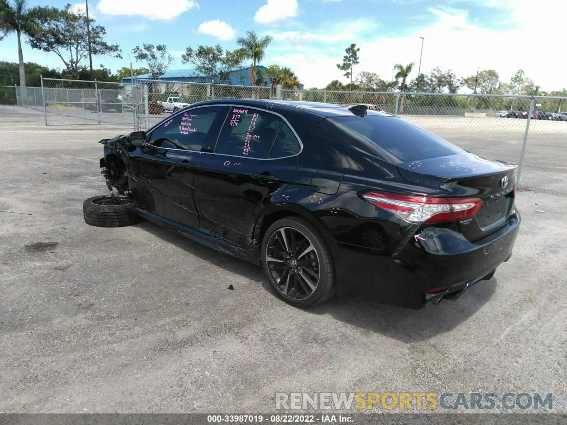 3 Photograph of a damaged car 4T1B61HK4KU259763 TOYOTA CAMRY 2019